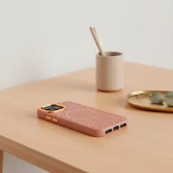 Funda Tachas Compatible con Magsafe para iPhone 15 - La Casa de las Carcasas, Accesorios y Fundas para móviles